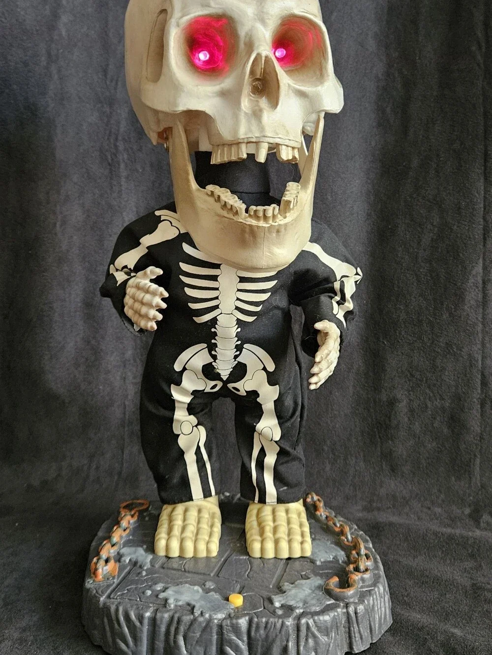 Vintage Gemmy 16